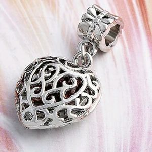 1Pc Silver Heart Dangle Bead Charm Fit Eupropean Chain and Pendora Bracelet